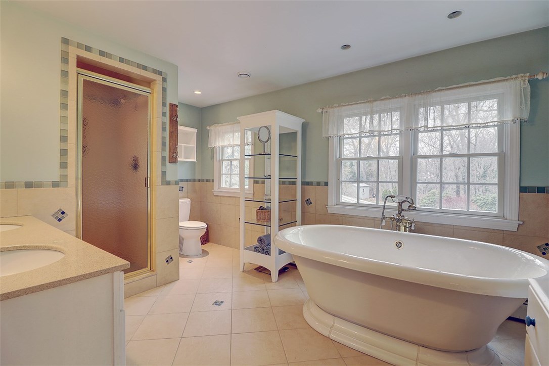 14 Quincy Adams Road Barrington, RI 02806 - Photo 32 of 38