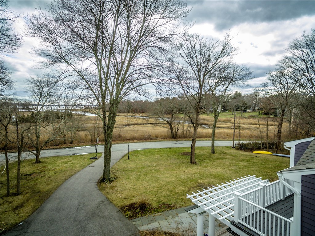14 Quincy Adams Road Barrington, RI 02806 - Photo 5 of 38