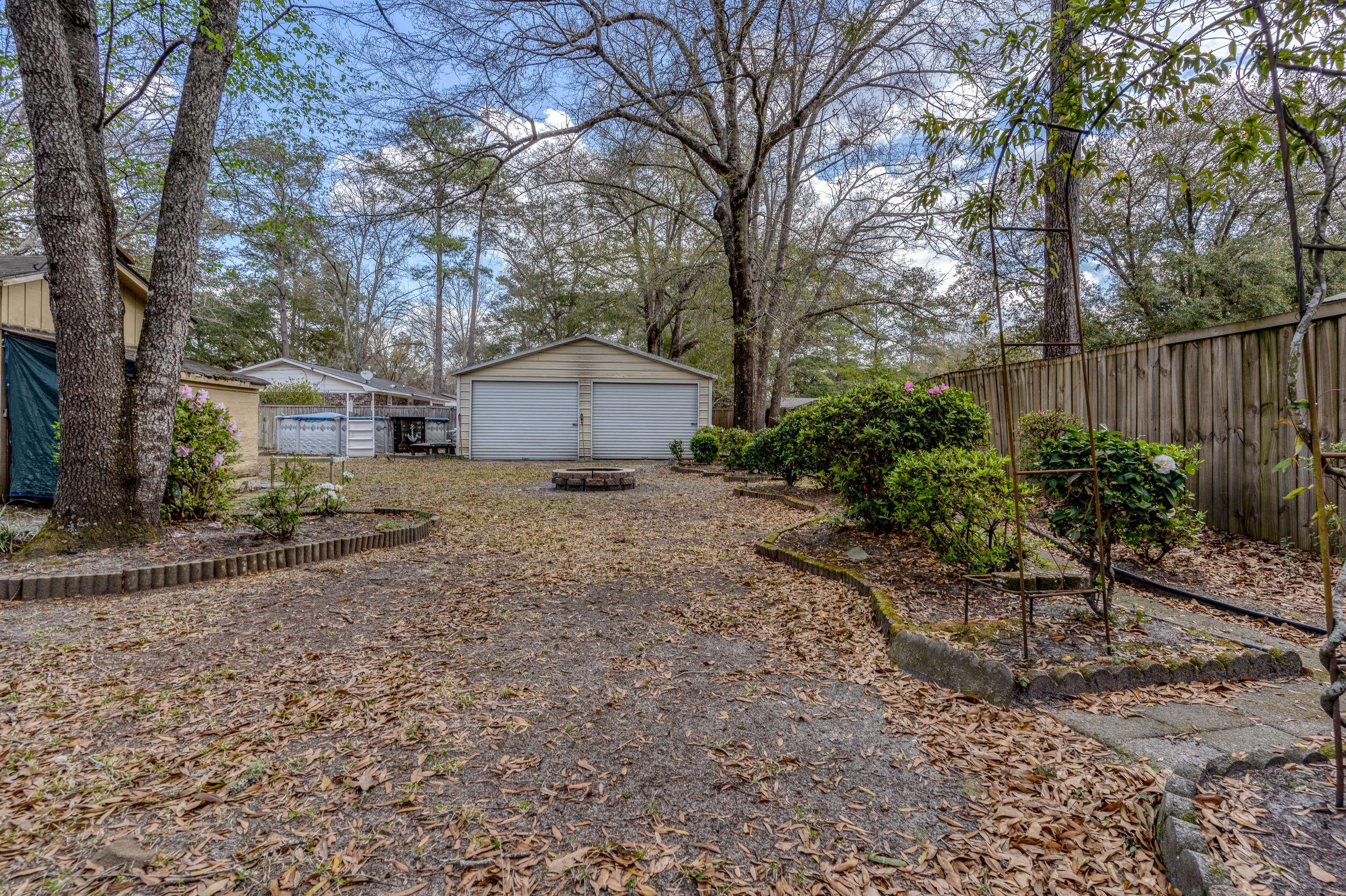 215 Oak Circle Walterboro, SC 29488 - Photo 28 of 28 215.Oak.Circle-25