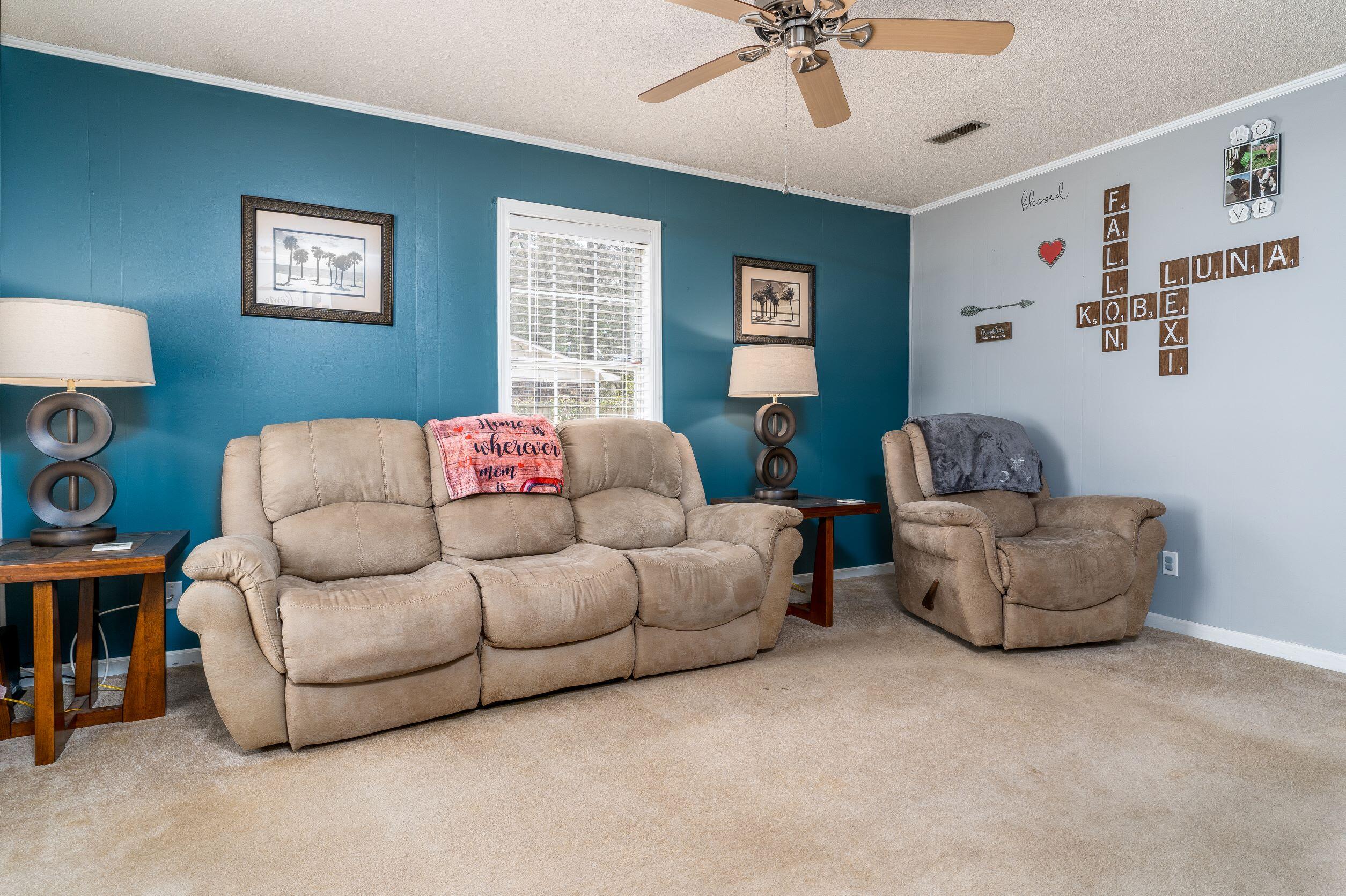 215 Oak Circle Walterboro, SC 29488 - Photo 4 of 28 215.Oak.Circle-5