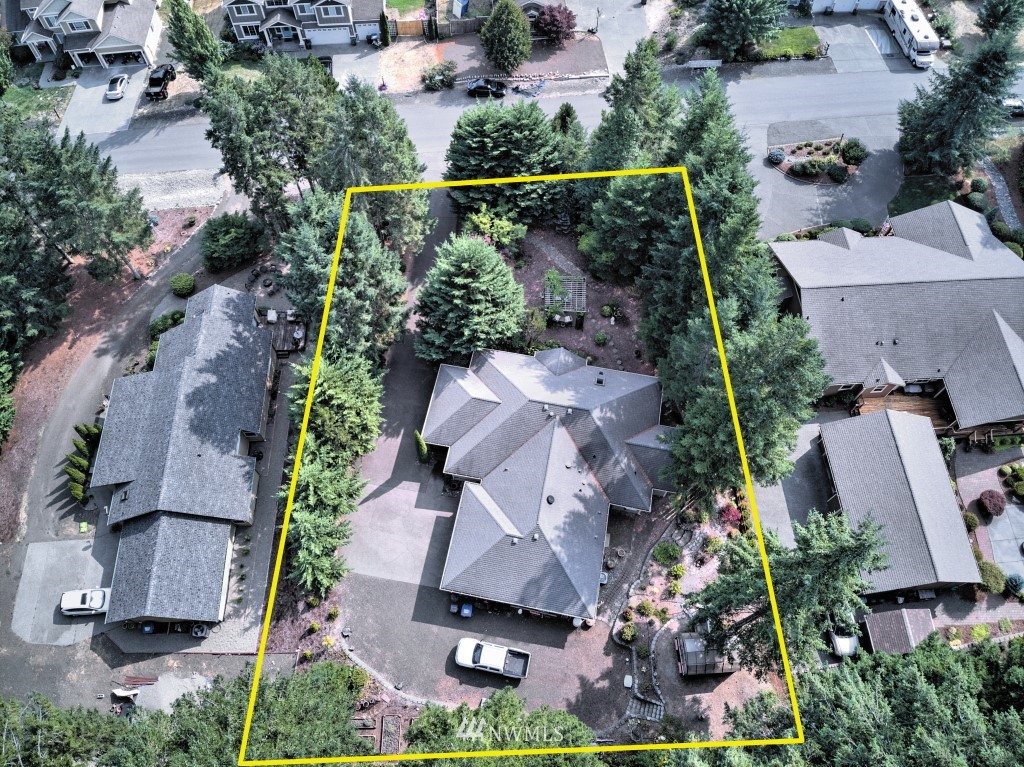 820 East Soderberg Road Allyn, WA 98524 - Photo 4 of 25 Gallery Image 4