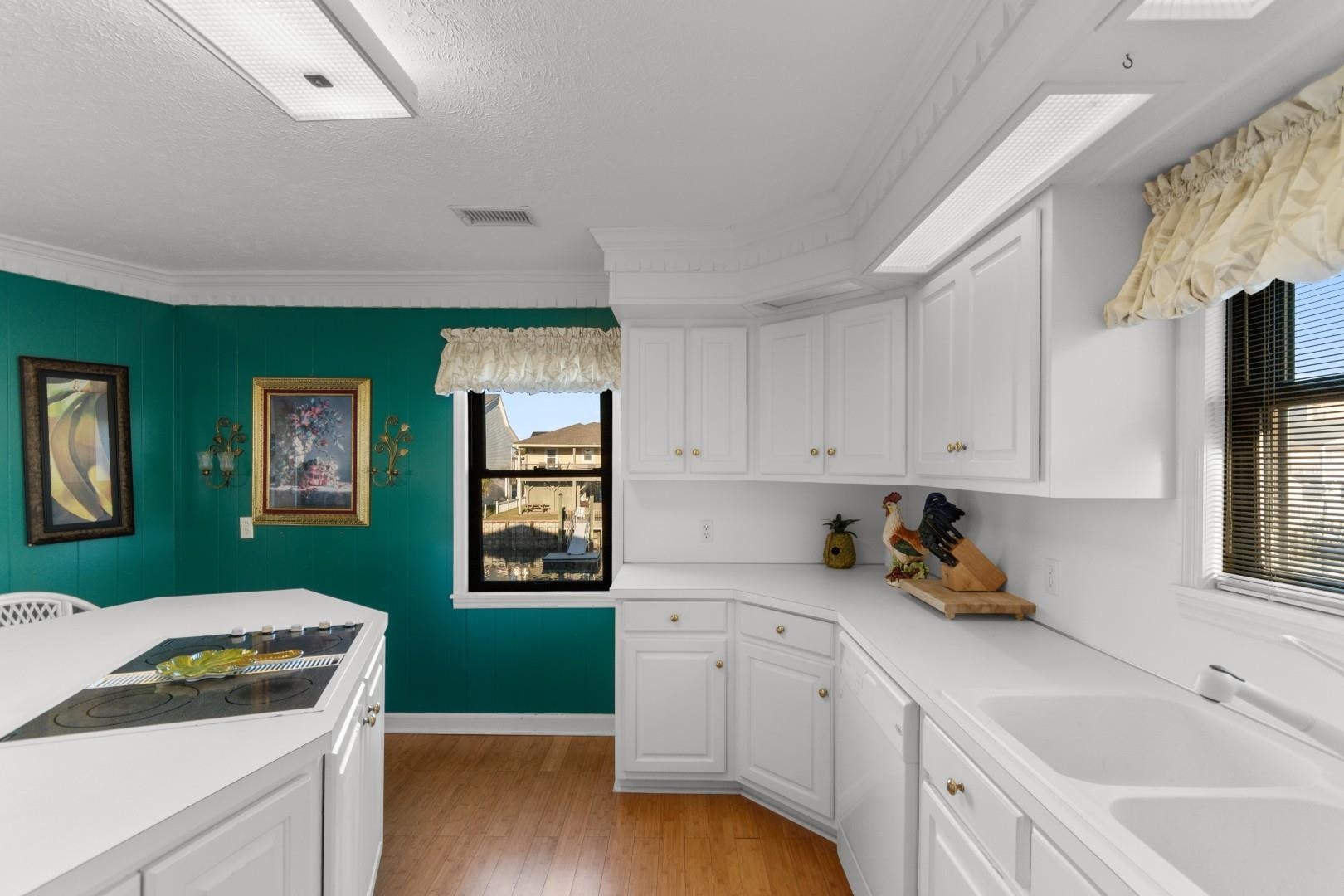 334 53rd Avenue North North Myrtle Beach, SC 29582 - Photo 7 of 40