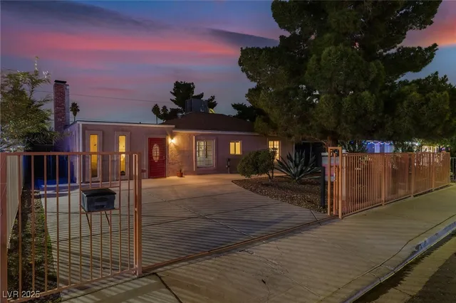 $350,000 | 1905 Franklin Avenue, Las Vegas, NV 89104