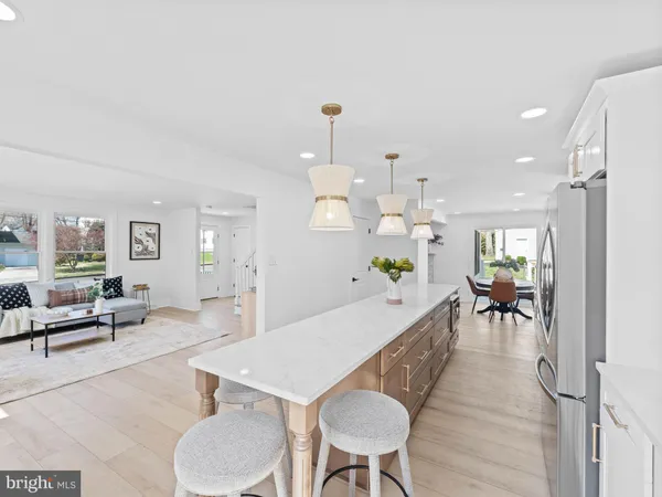 $799,900 | 3 Overbrook Circle, Moorestown, NJ 08057