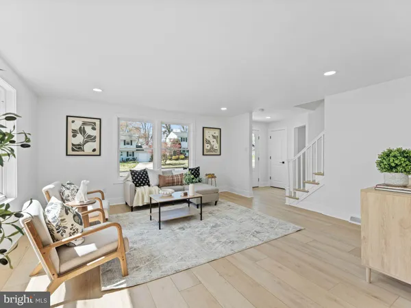 $799,900 | 3 Overbrook Circle, Moorestown, NJ 08057