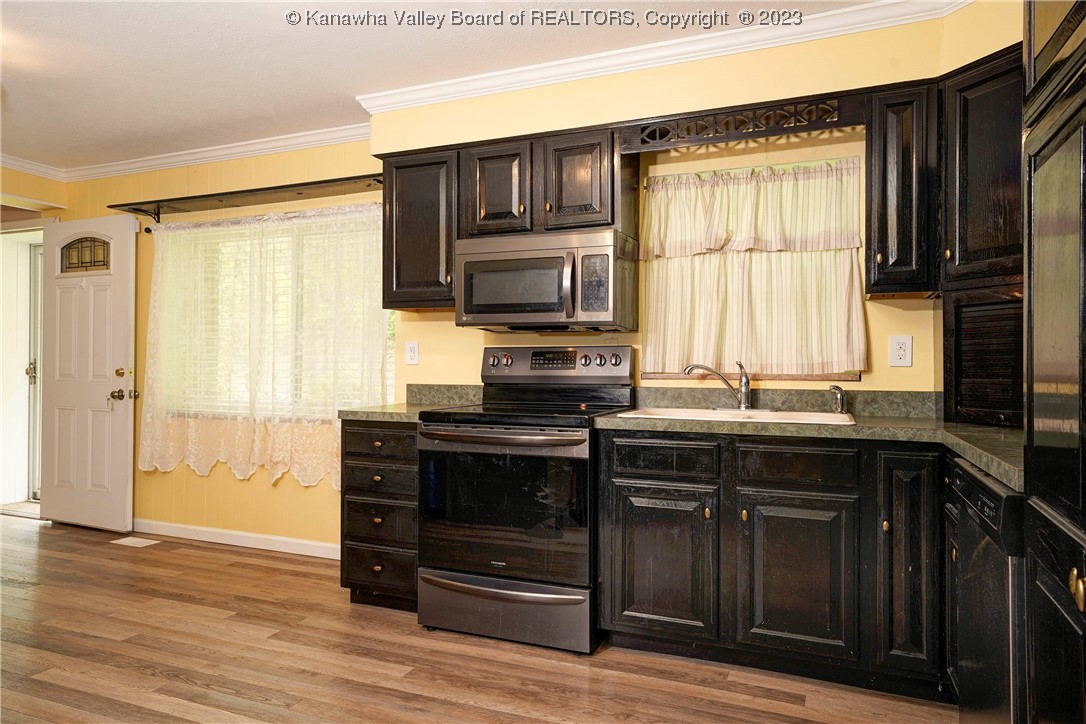 4992 Elk River Road South Elkview, WV 25071 - Photo 6 of 23 Gallery Image 6