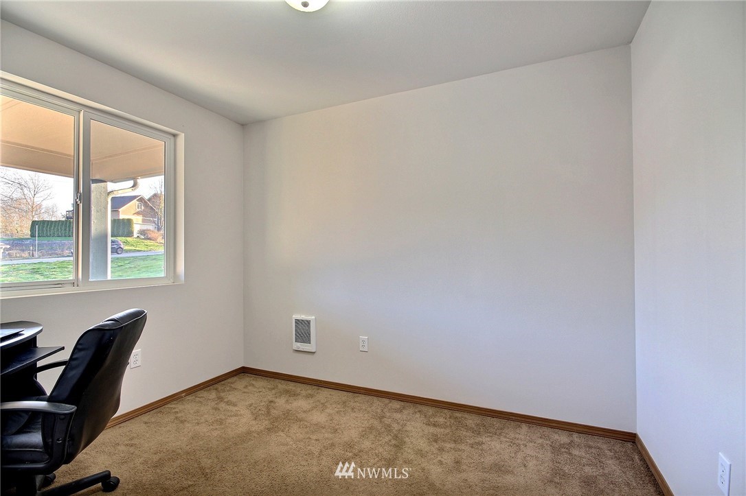 332 State Street Sumner, WA 98390 - Photo 14 of 22 Gallery Image 14