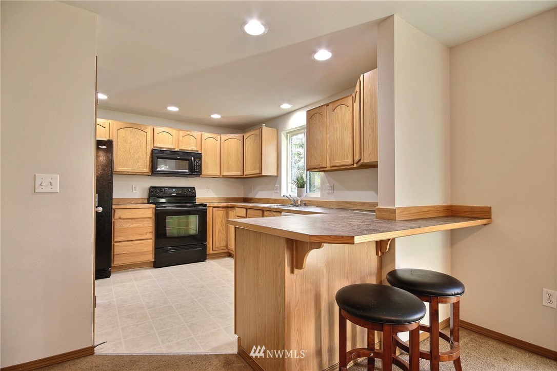 332 State Street Sumner, WA 98390 - Photo 6 of 22 Gallery Image 6