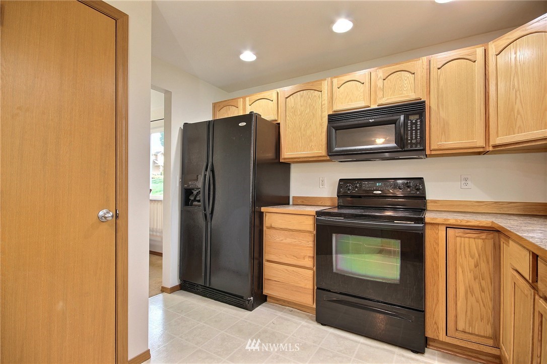 332 State Street Sumner, WA 98390 - Photo 8 of 22 Gallery Image 8