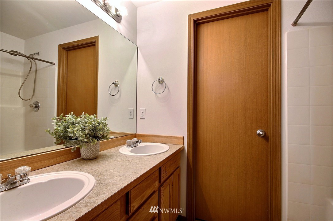 332 State Street Sumner, WA 98390 - Photo 10 of 22 Gallery Image 10