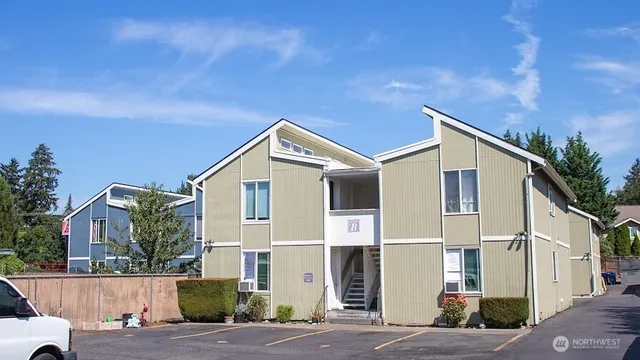 $3,570,000 | 733 10th Street Northeast, Auburn, WA 98002