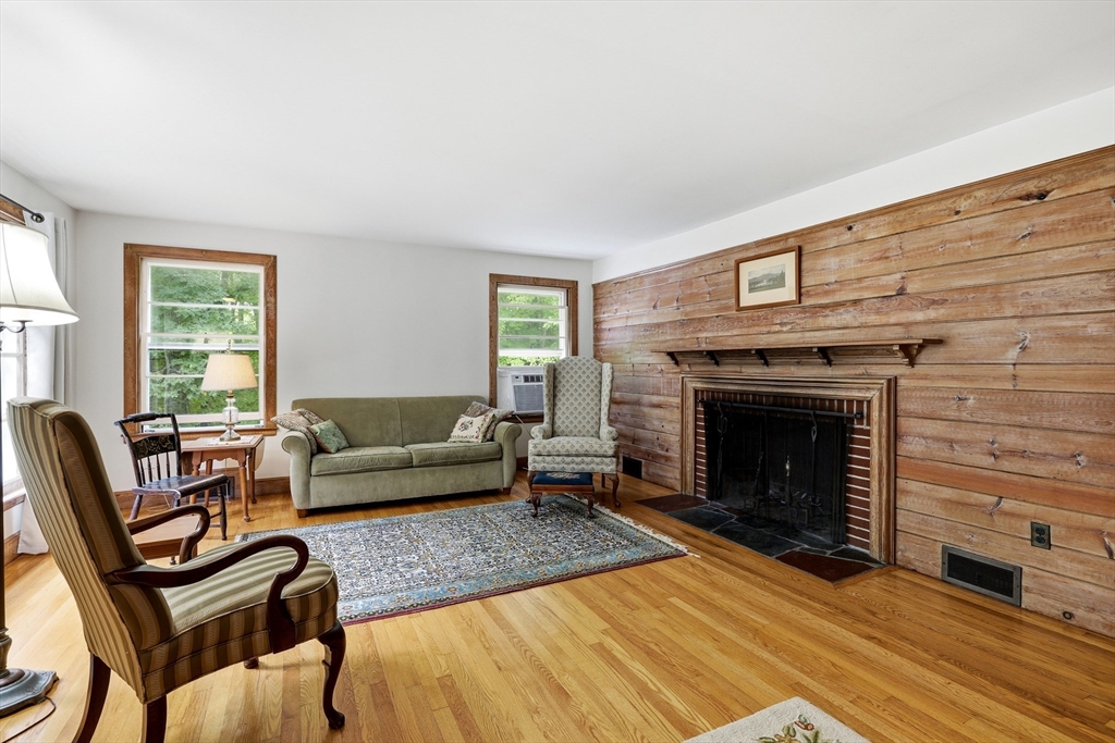 18 Red Gate Lane Amherst, MA 01002 - Photo 10 of 30 Gallery Image 10