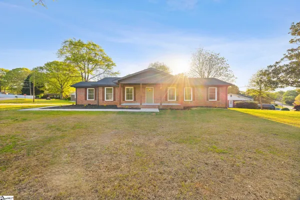 $379,999 | 303 Central Avenue, Mauldin, SC 29662