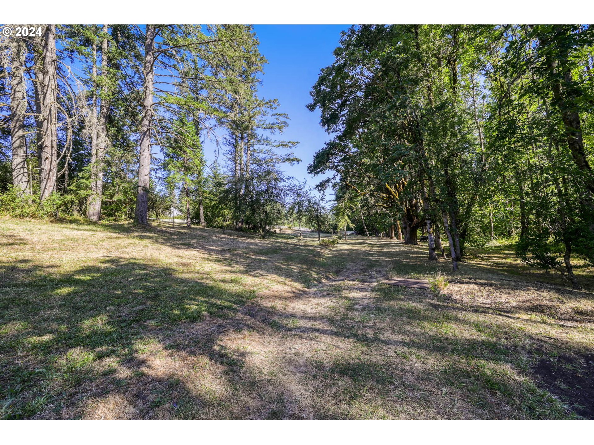 Ridgetop Drive, Unit 15 Eugene, OR 97405 - Photo 11 of 19 a view of outdoor space with city view