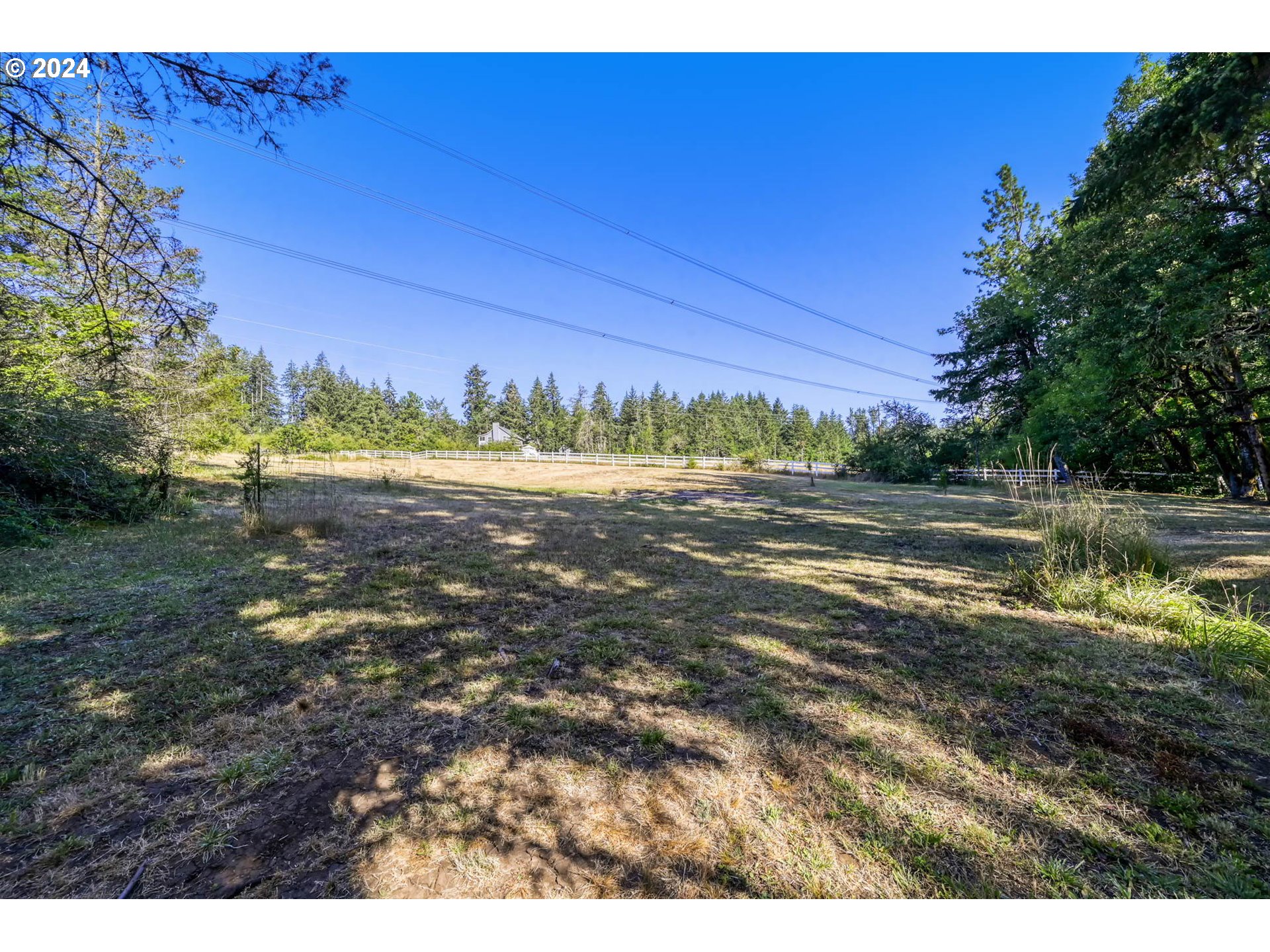 Ridgetop Drive, Unit 15 Eugene, OR 97405 - Photo 15 of 19 a view of a yard