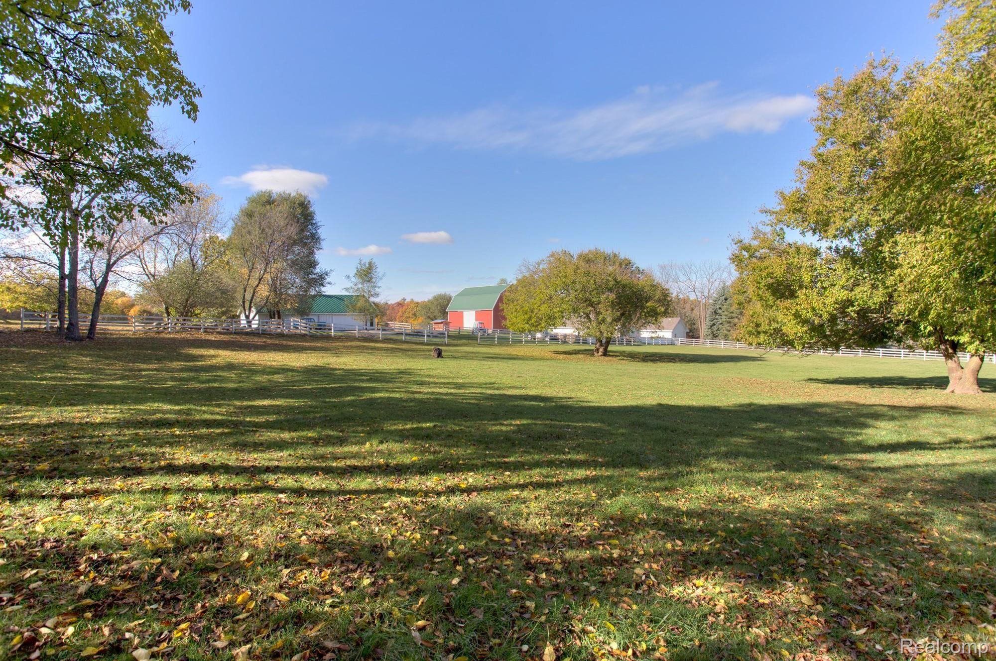 3460 East Sutton Road Dryden, MI 48428 - Photo 19 of 72 27_Sutton (1).jpg