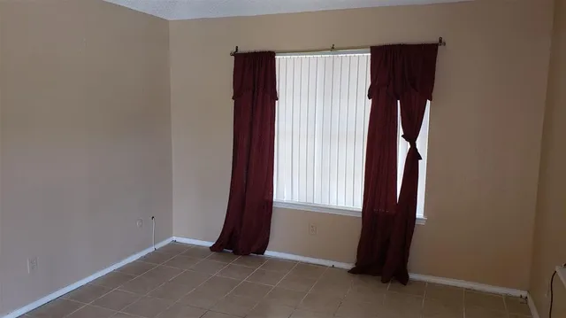 $1,200 | 433 Matt Lane, Arlington, TX 76012