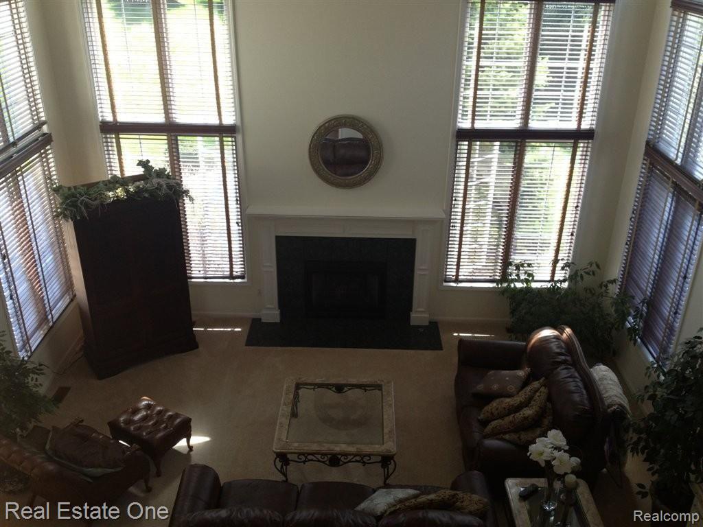 1218 Welland Drive Rochester, MI 48306 - Photo 10 of 24 9 Two Story great room.JPG