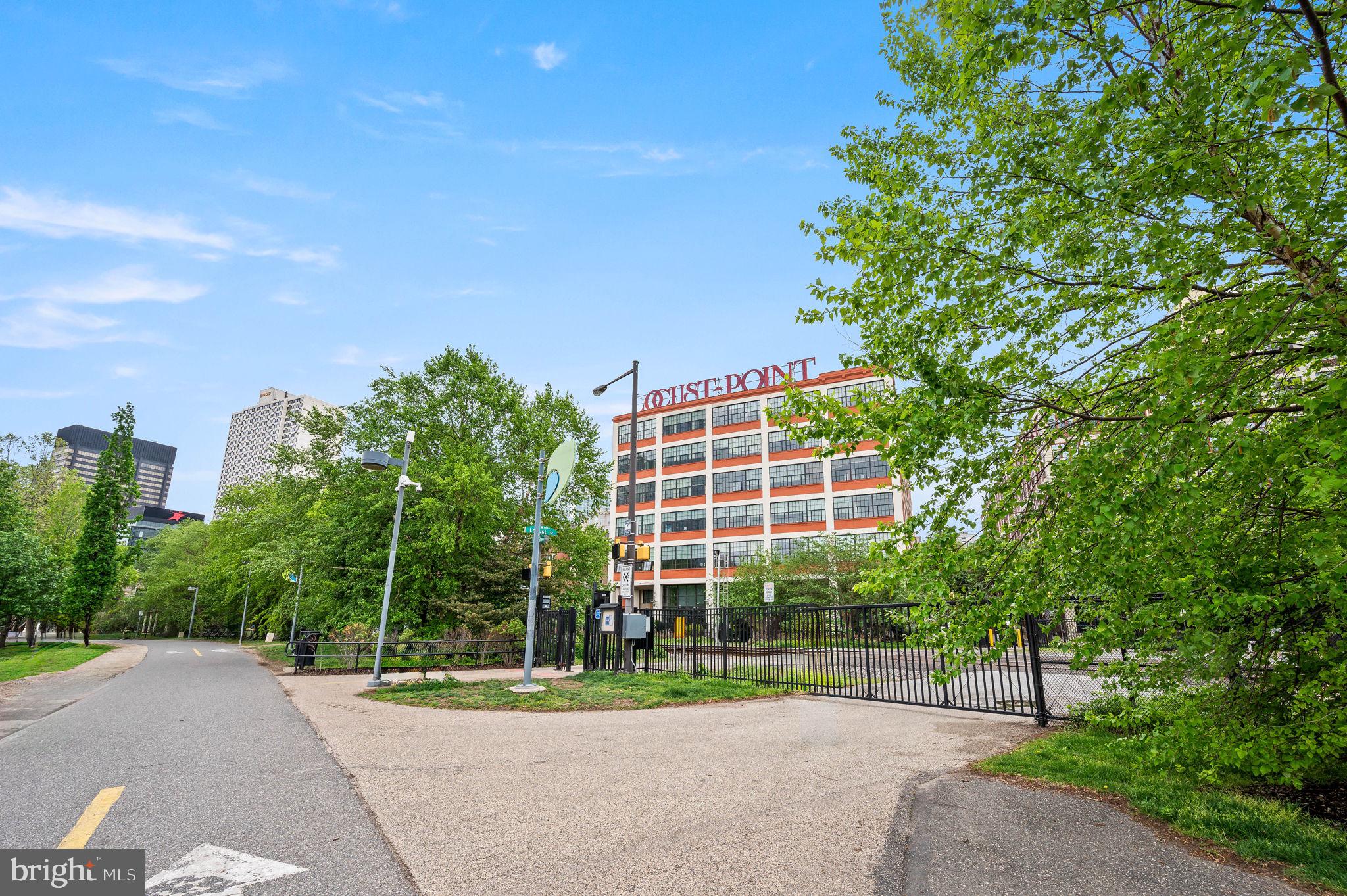 2429 Locust Street, Unit 409 Philadelphia, PA 19103 - Photo 24 of 25 a view of a backyard with a garden and plants