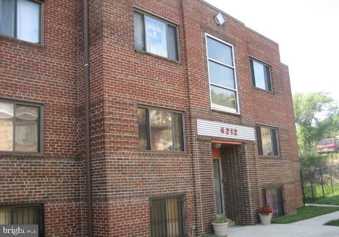 4212 Benning Road Northeast, Unit 2 Washington, DC 20019 - Photo 1 of 1 Gallery Image 1