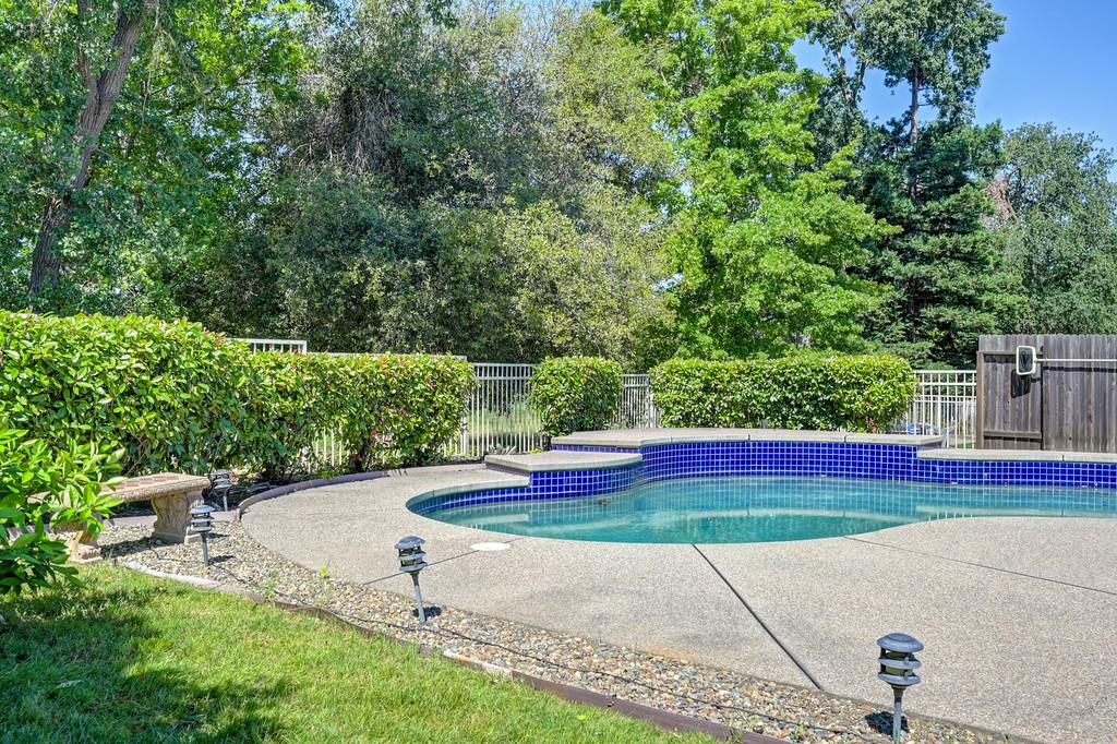 15212 Medella Circle Rancho Murieta, CA 95683 - Photo 29 of 32