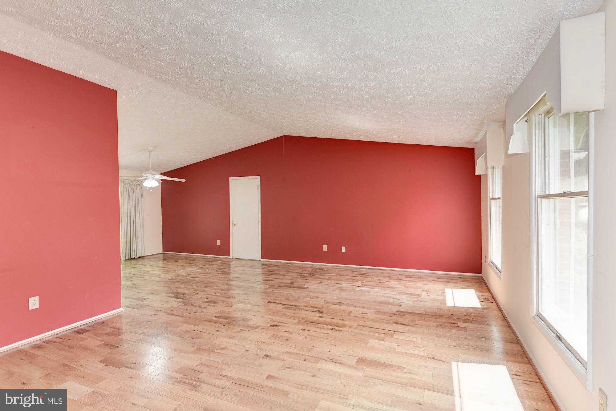 8334 Magic Leaf Road Springfield, VA 22153 - Photo 3 of 29 Family Room
