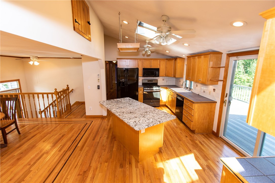 5187 Flat River Road Coventry, RI 02827 - Photo 18 of 40
