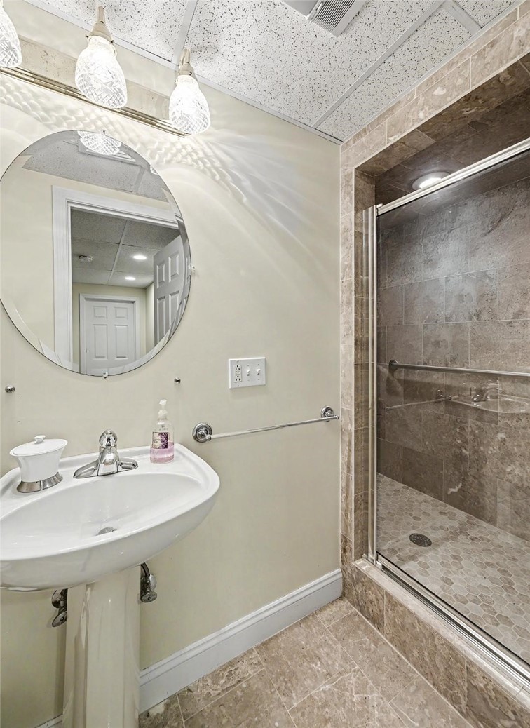 13 West Butterfly Way Lincoln, RI 02865 - Photo 13 of 49