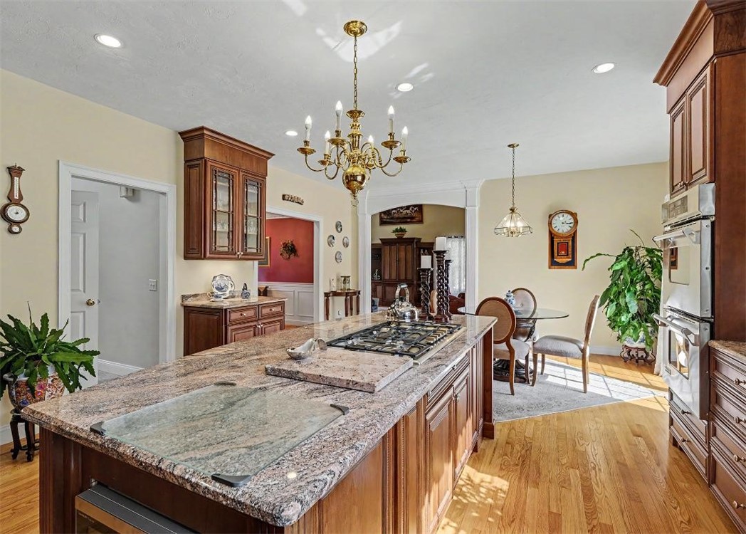 13 West Butterfly Way Lincoln, RI 02865 - Photo 19 of 49