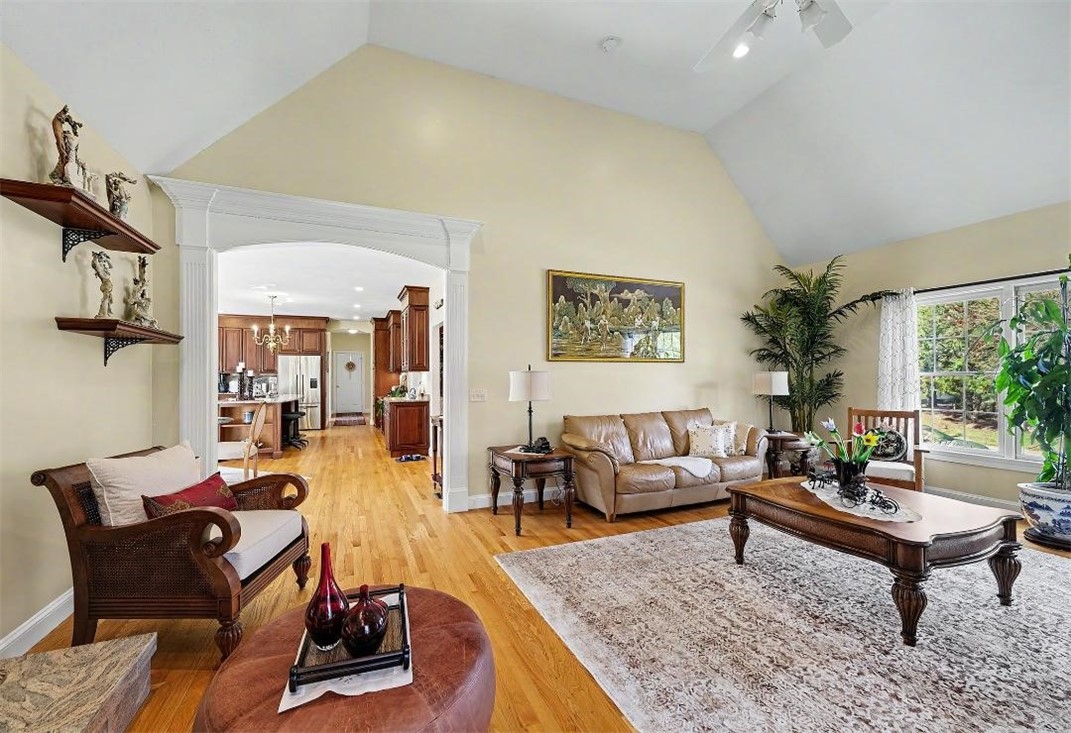 13 West Butterfly Way Lincoln, RI 02865 - Photo 20 of 49
