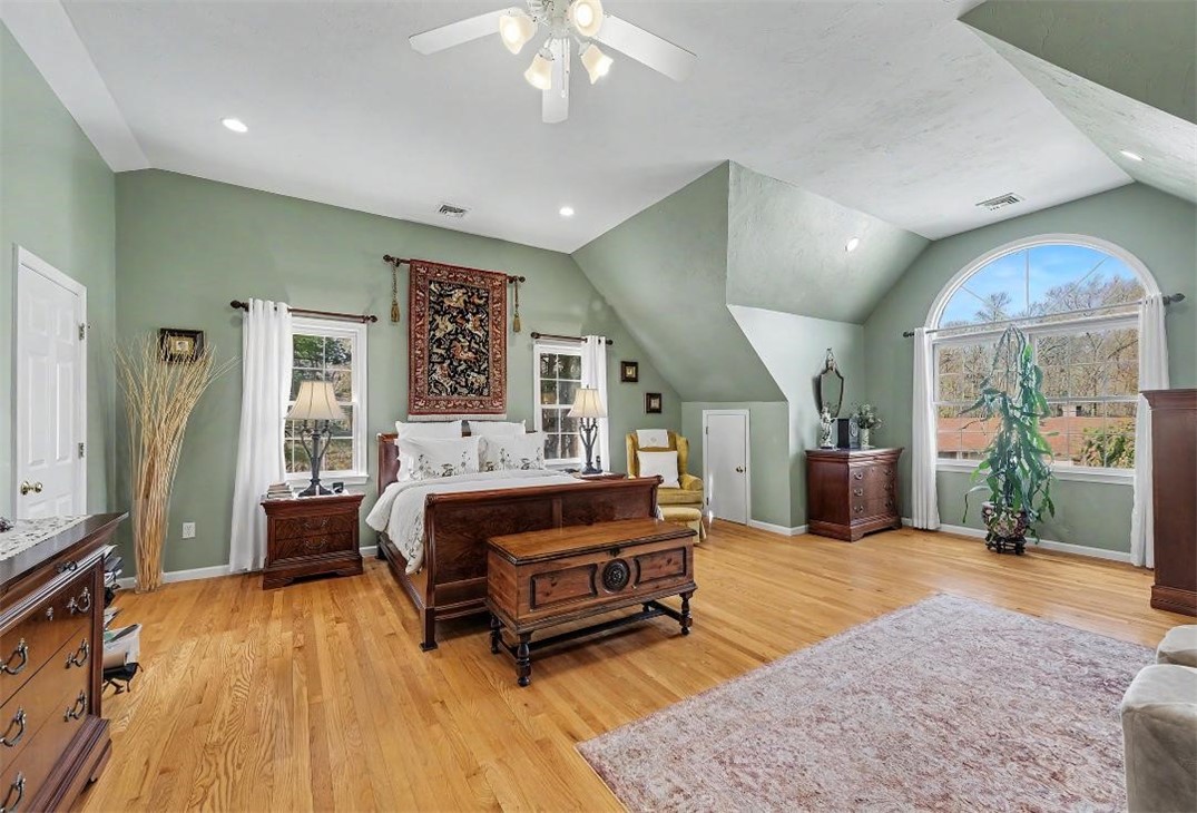 13 West Butterfly Way Lincoln, RI 02865 - Photo 33 of 49