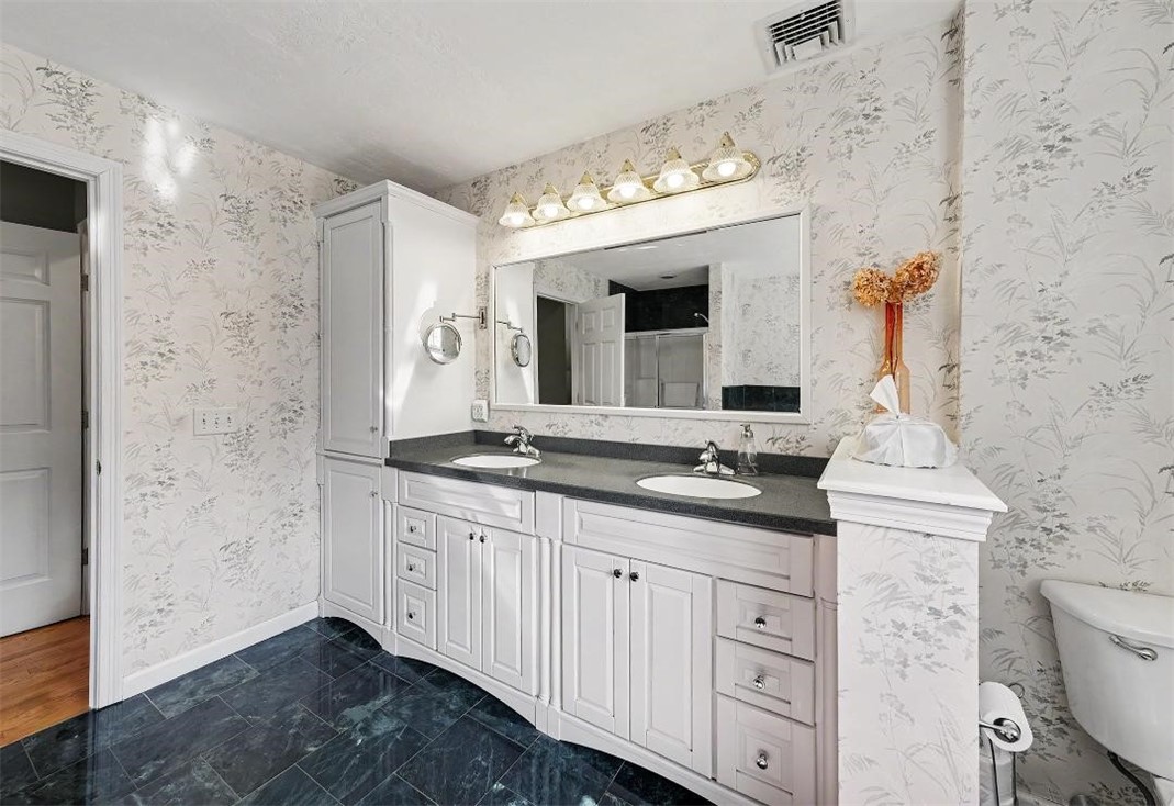 13 West Butterfly Way Lincoln, RI 02865 - Photo 40 of 49