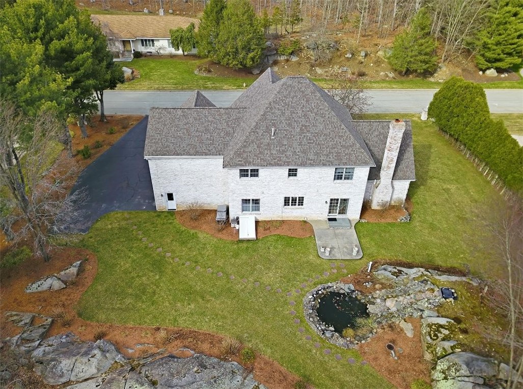 13 West Butterfly Way Lincoln, RI 02865 - Photo 5 of 49