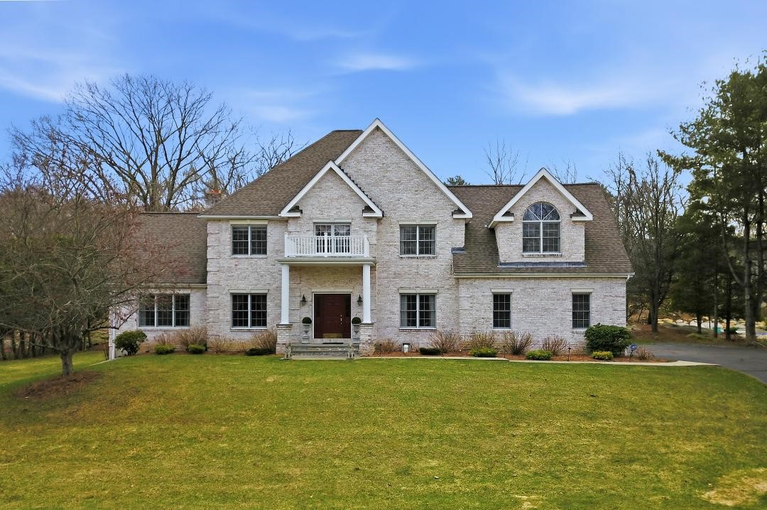 13 West Butterfly Way Lincoln, RI 02865 - Photo 6 of 49