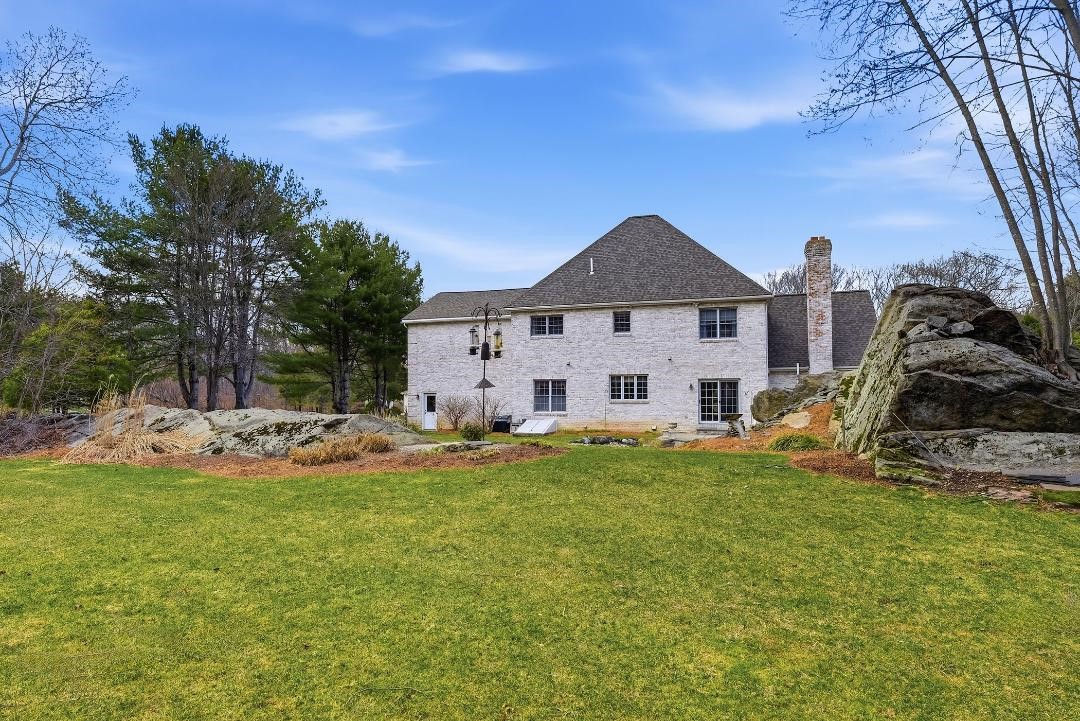 13 West Butterfly Way Lincoln, RI 02865 - Photo 9 of 49