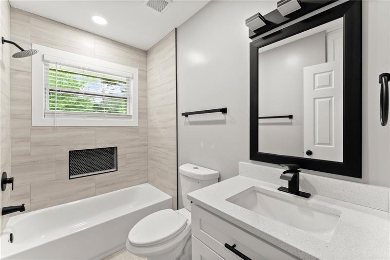 2253 Bonnybrook Way Southwest Atlanta, GA 30311 - Photo 16 of 35 Gallery Image 16