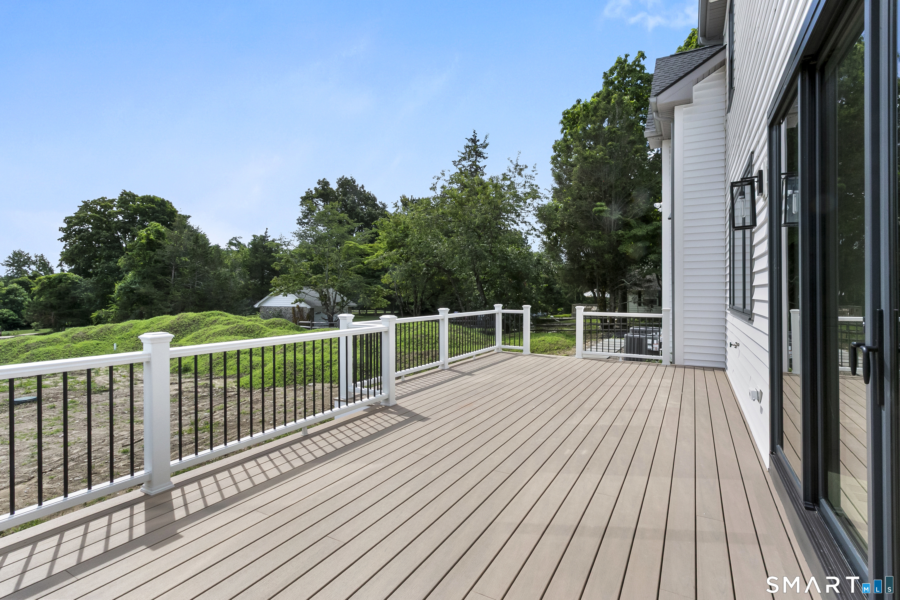 110 Porters Hill Road Trumbull, CT 06611 - Photo 39 of 39 Gallery Image 39