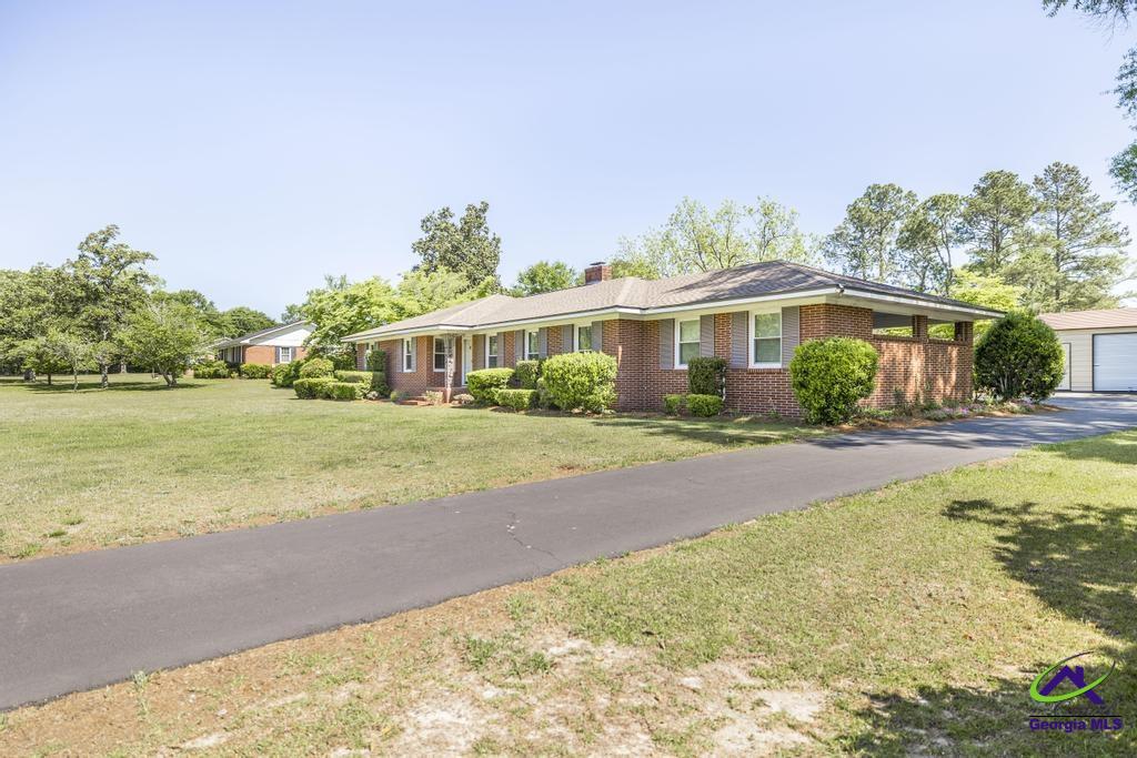 129 South 7th Street Cochran, GA 31014 - Photo 3 of 53