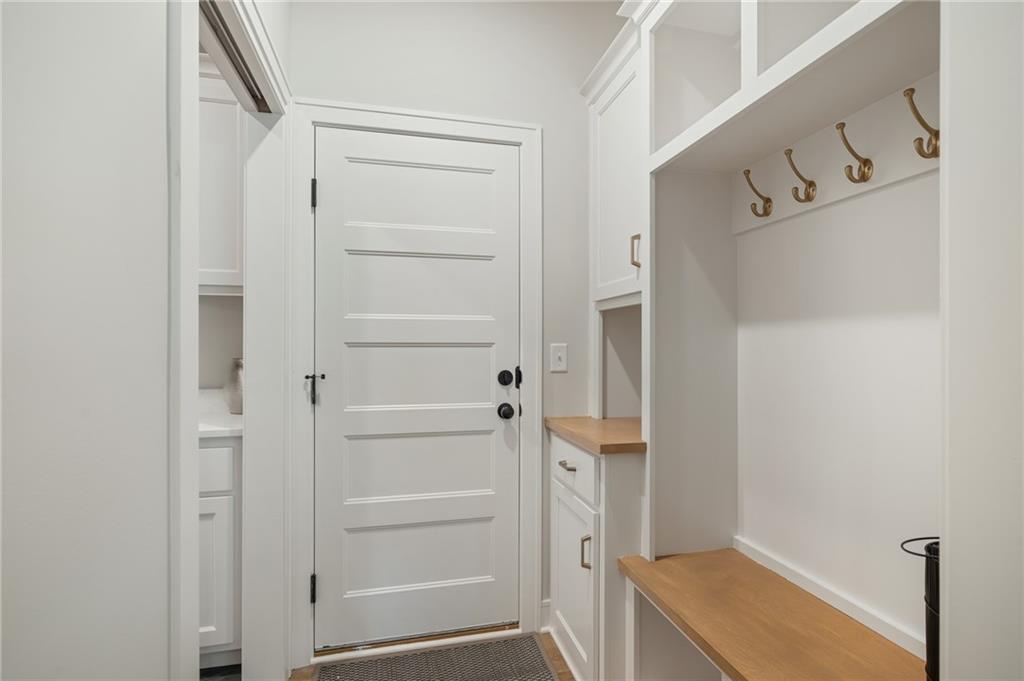 11216 South Gleason Road Olathe, KS 66061 - Photo 38 of 59
