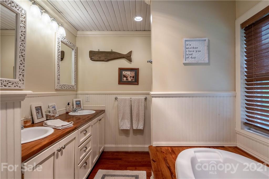 308 Walton Road Morganton, NC 28655 - Photo 8 of 17 Gallery Image 8