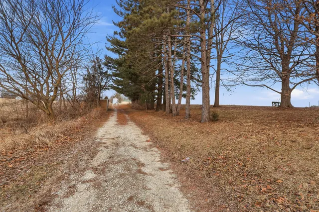 $287,000 | 22503 45th Avenue North, Port Byron, IL 61275