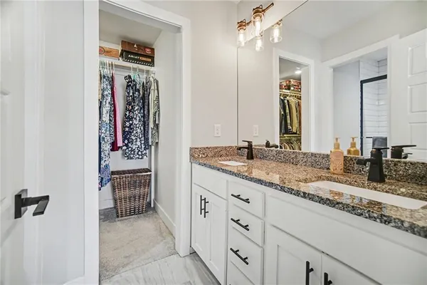 $365,000 | 23507 East 11th Terrace South, Independence, MO 64056