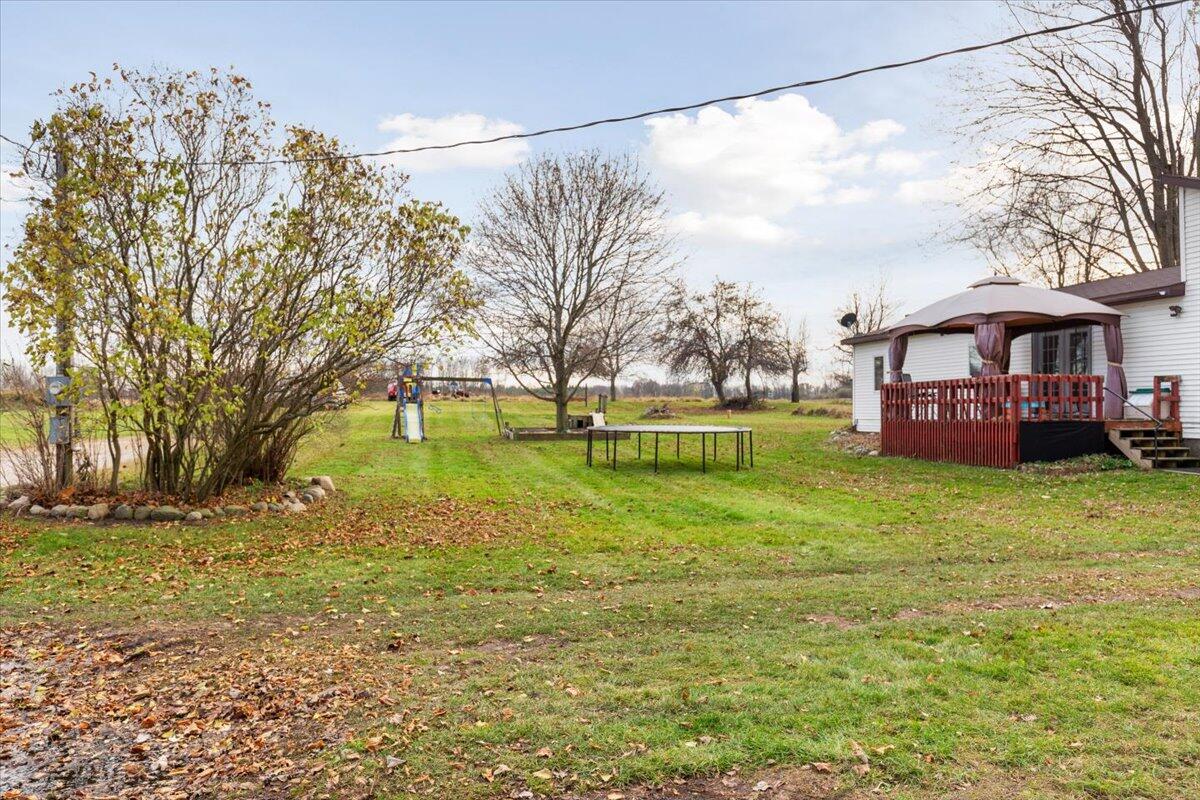 4387 Washington Road Lakeview, MI 48850 - Photo 3 of 17 03-IMG_8948