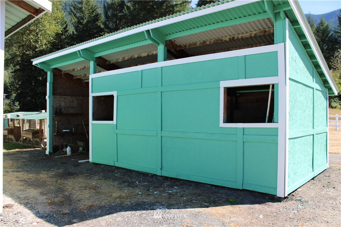 223 Bennett Road Randle, WA 98377 - Photo 22 of 39 Gallery Image 22