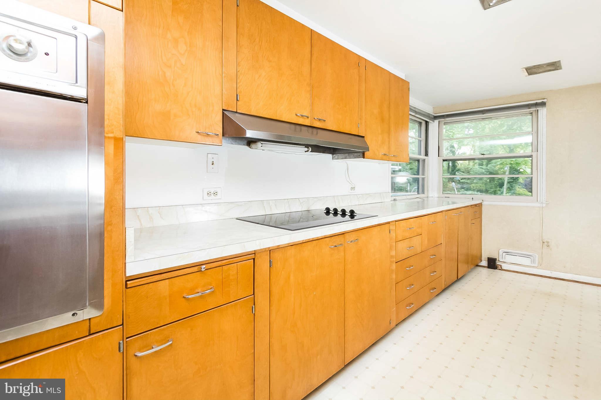 8 Cotswold Road Baltimore, MD 21210 - Photo 11 of 27 Kitchen