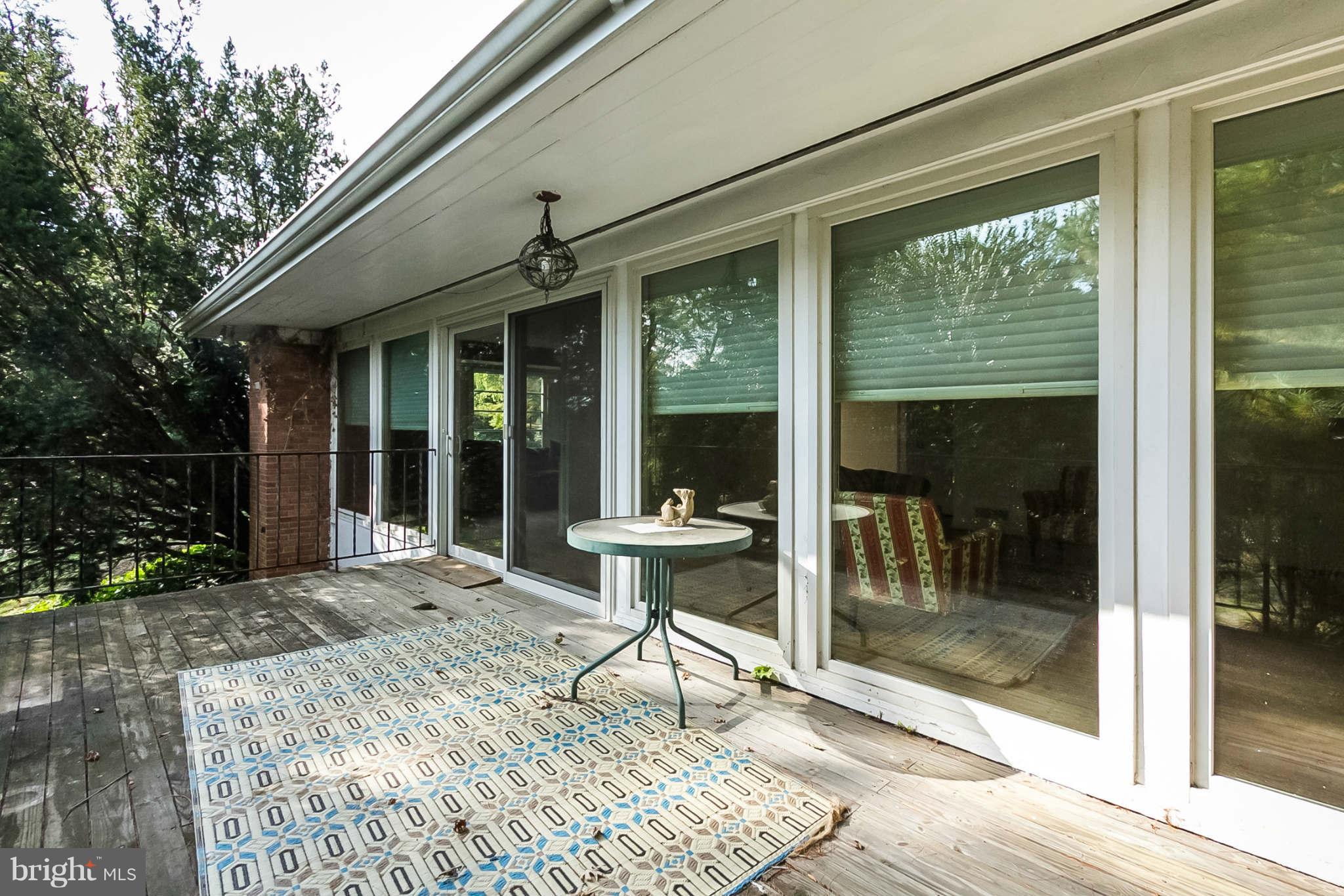 8 Cotswold Road Baltimore, MD 21210 - Photo 21 of 27 Deck