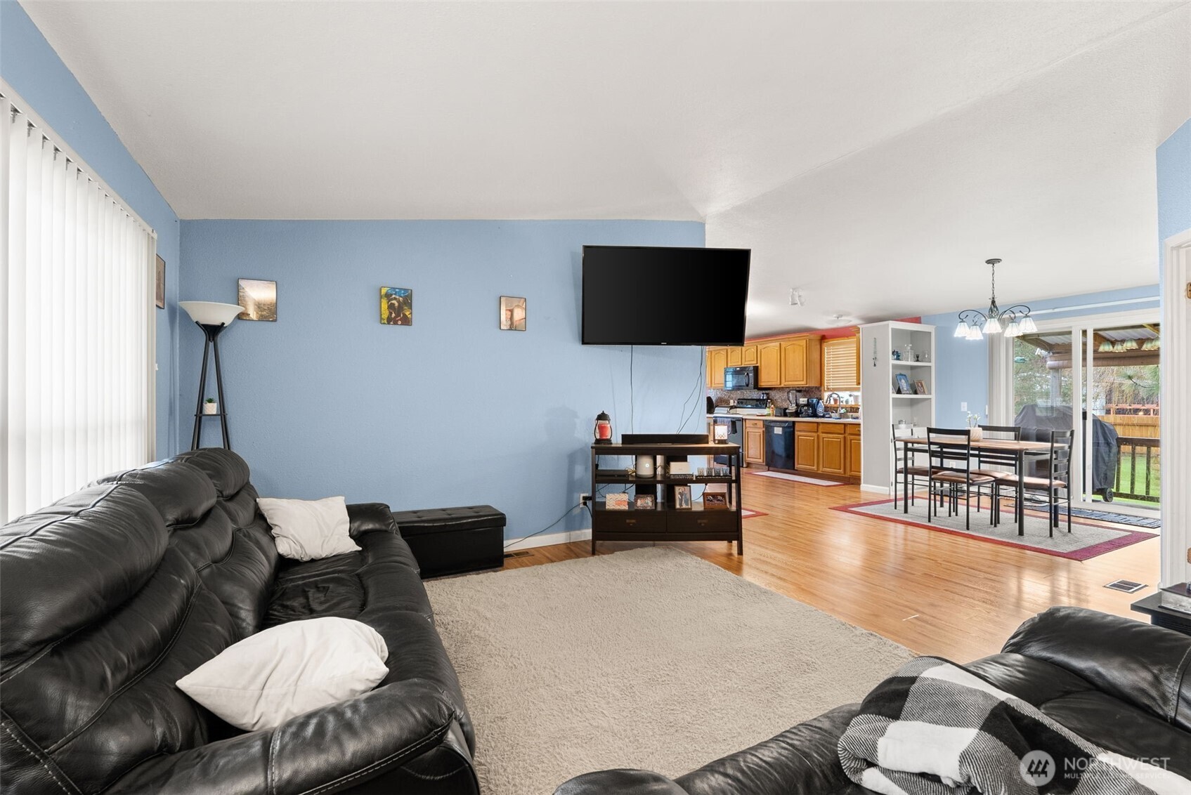 516 D Street Vader, WA 98593 - Photo 12 of 32