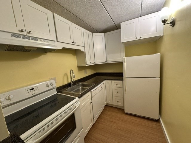 90 High Street, Unit 309 Dedham, MA 02026 - Photo 2 of 9