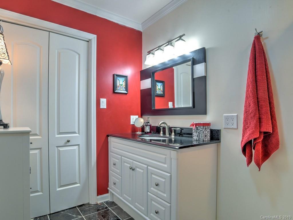 333 Osborne Knob Road Marion, NC 28752 - Photo 34 of 42 Gallery Image 34