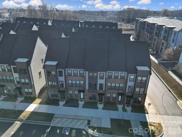 $2,300 | 6120 Sta Xing Avenue, Charlotte, NC 28217